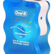 Oral B Satin Dental Floss (10 Yards)